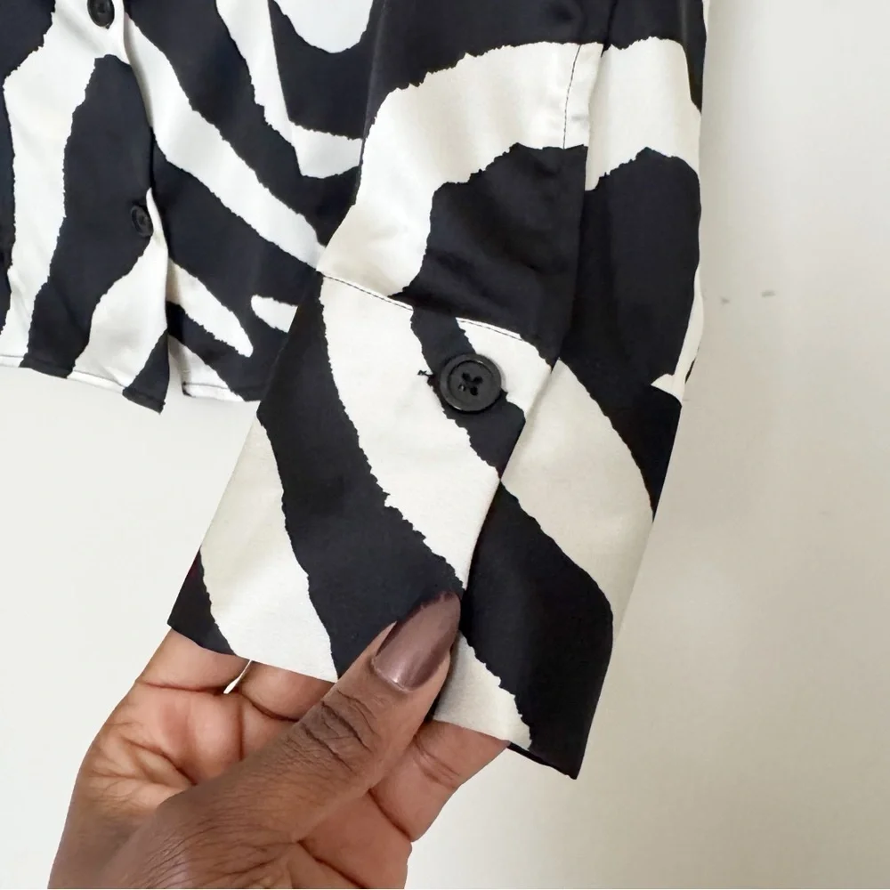 Women's Black and White Button Down Shirt